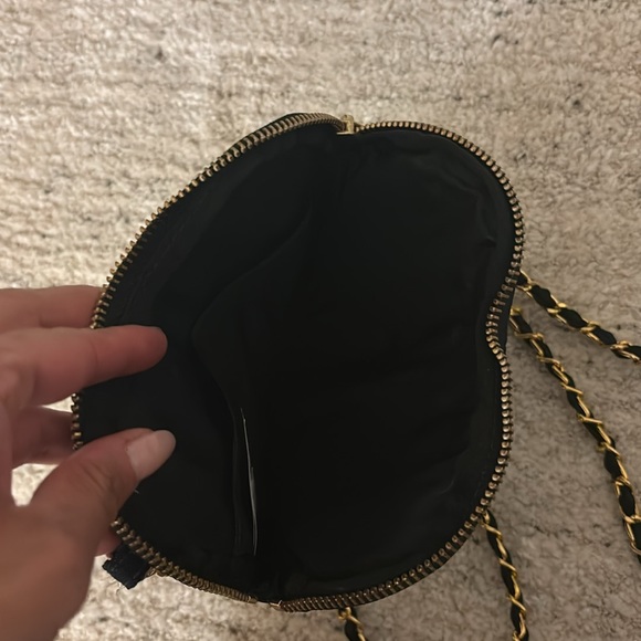 Le sportsac joyrich heart crossbody - Picture 3 of 3